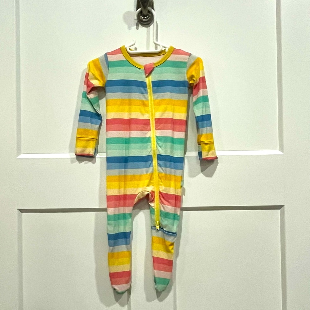 Macaron me bamboo rainbow zipper sleeper 3-6months